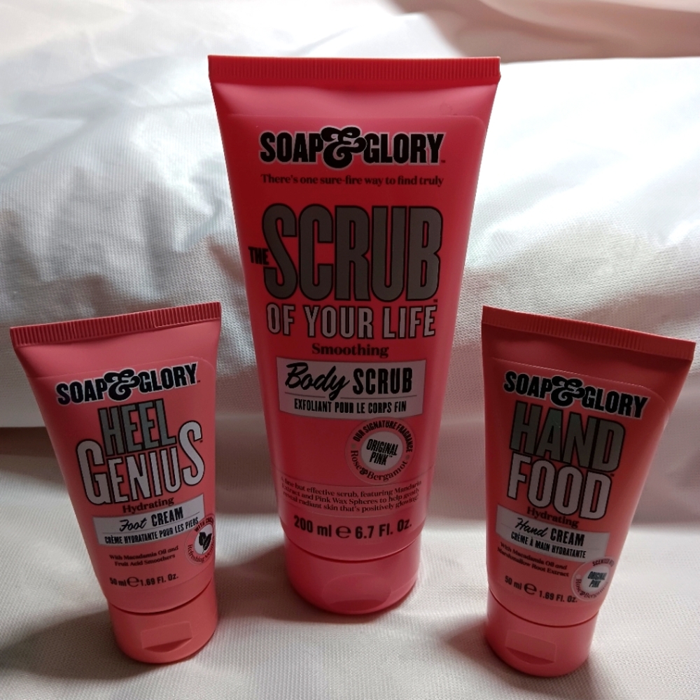Soap & Glory The Scrub of Your Life Hand Food And Heel Genius Body Care Set NEW